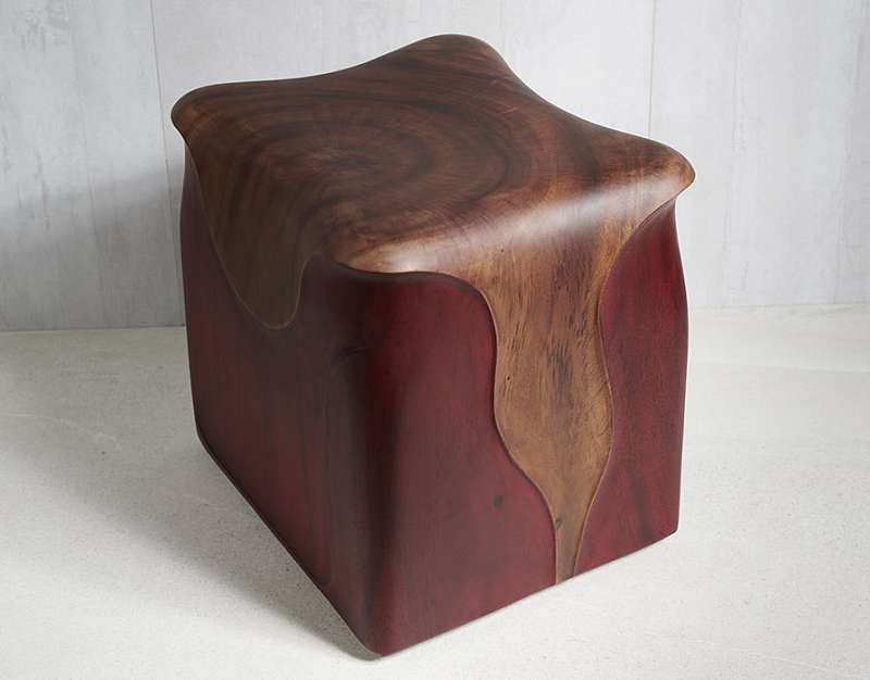 Табурет из массива дерева APPLE Stool Suar Red 44х37х42
